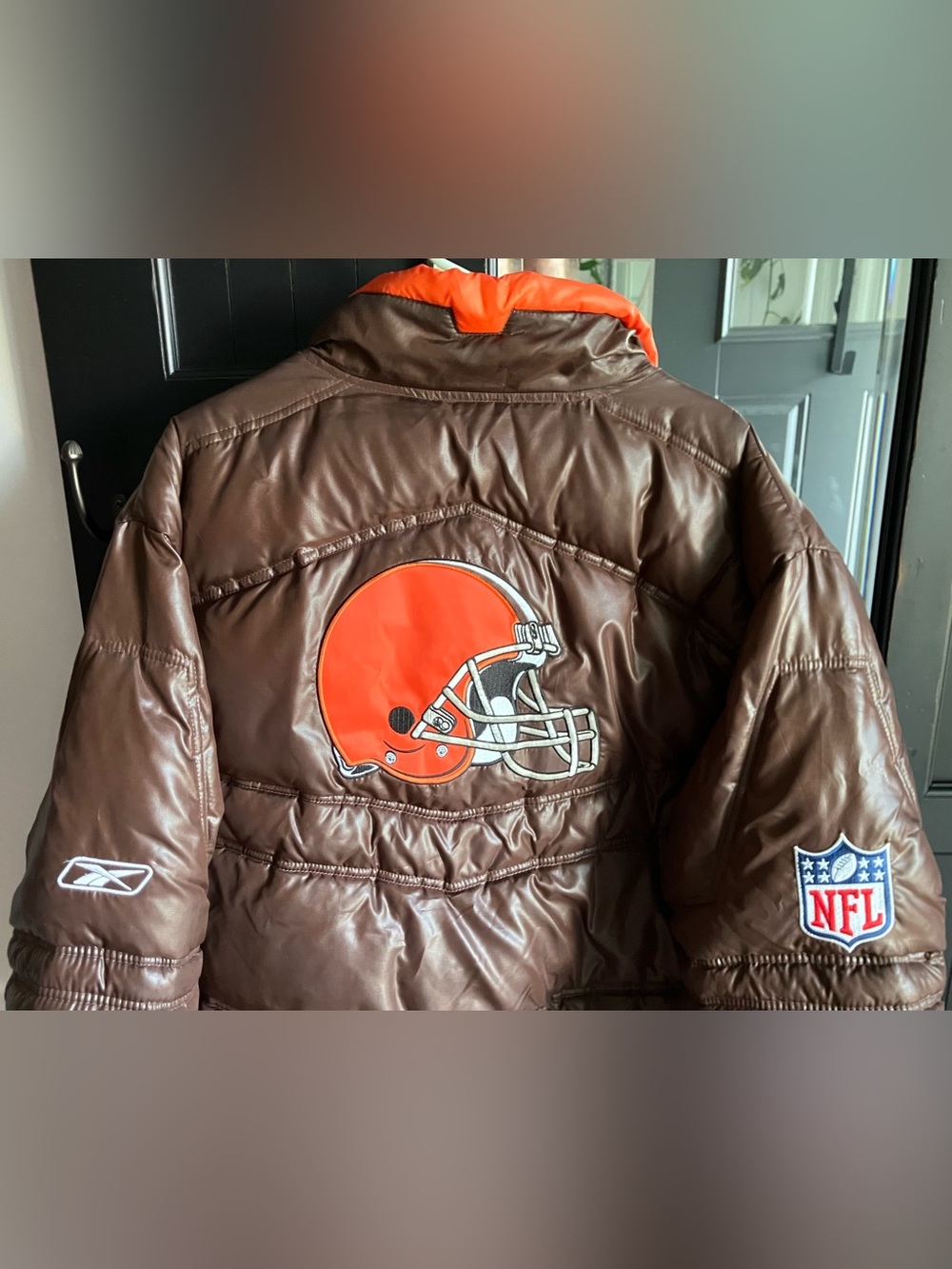 Vintage NFL Puffer Reebok On Field Jacket Cleveland Browns Large Embroidered